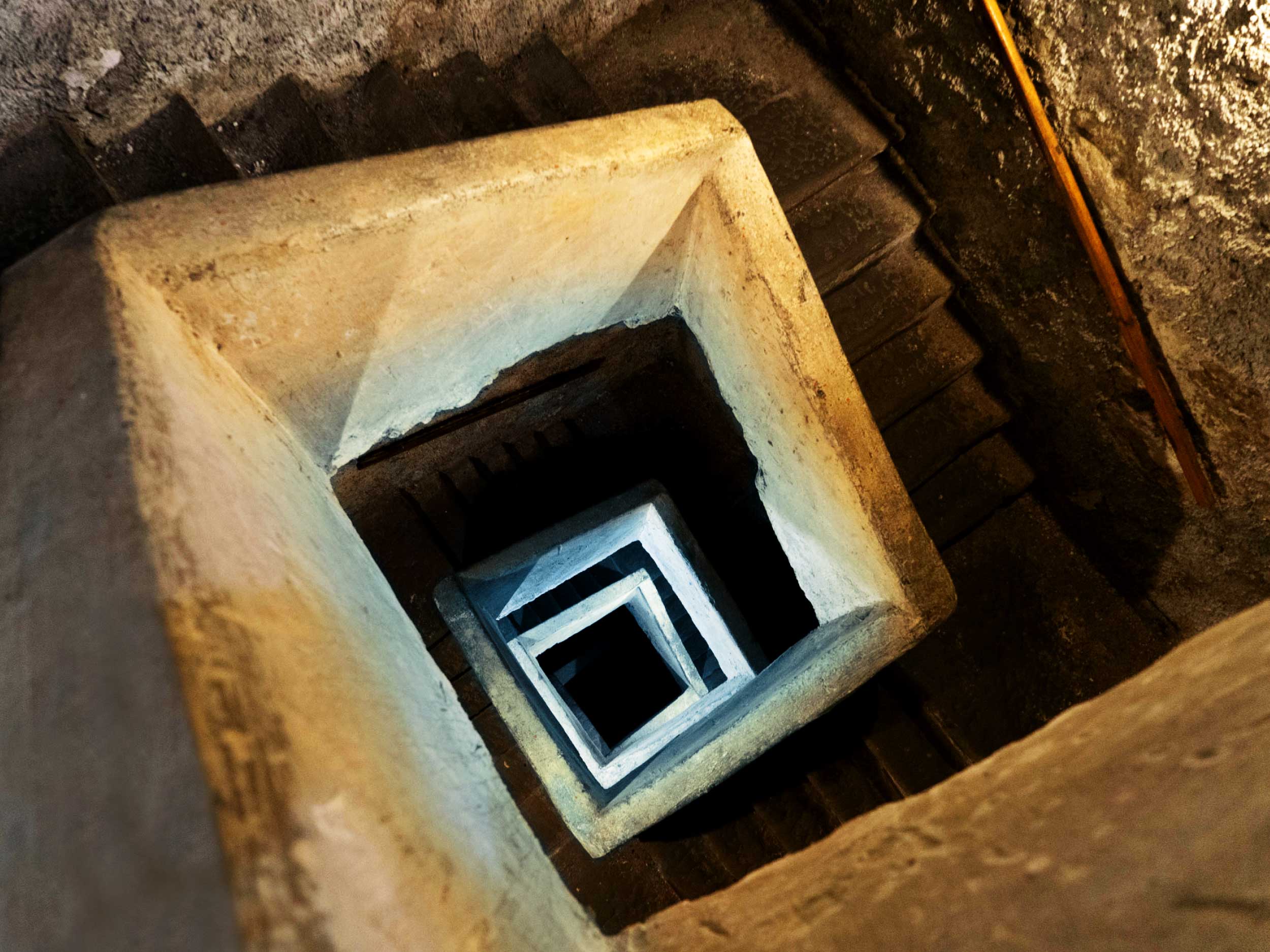 Naples Underground — La Napoli Sotterranea